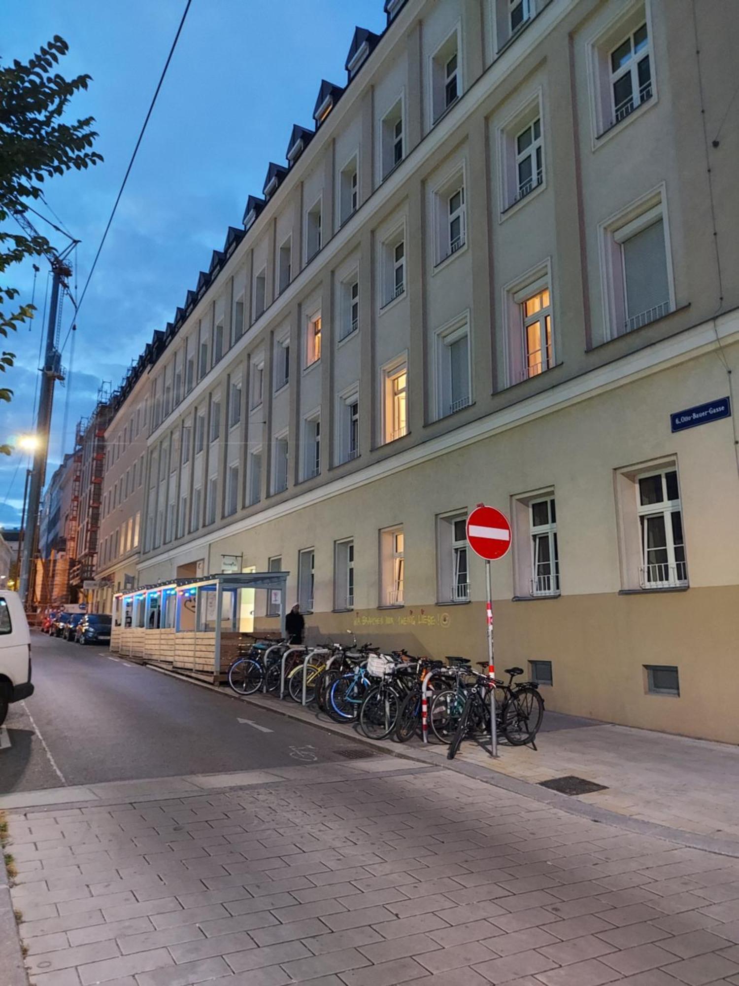 Housingplus Bed & Breakfast Wien Eksteriør bilde